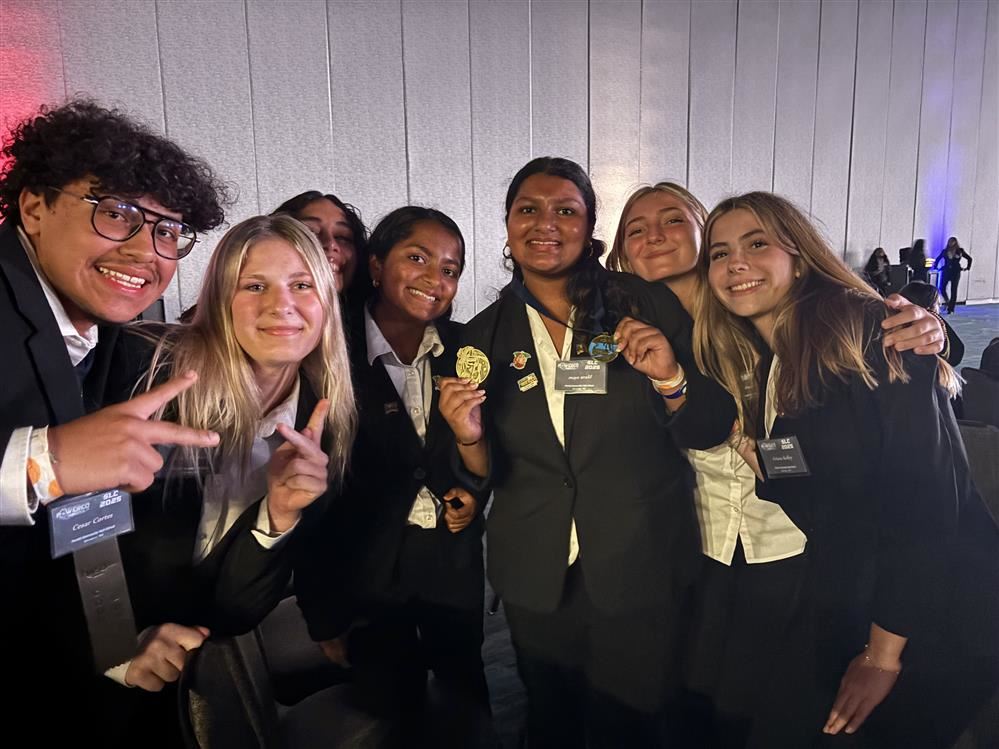  HOSA students at state competition